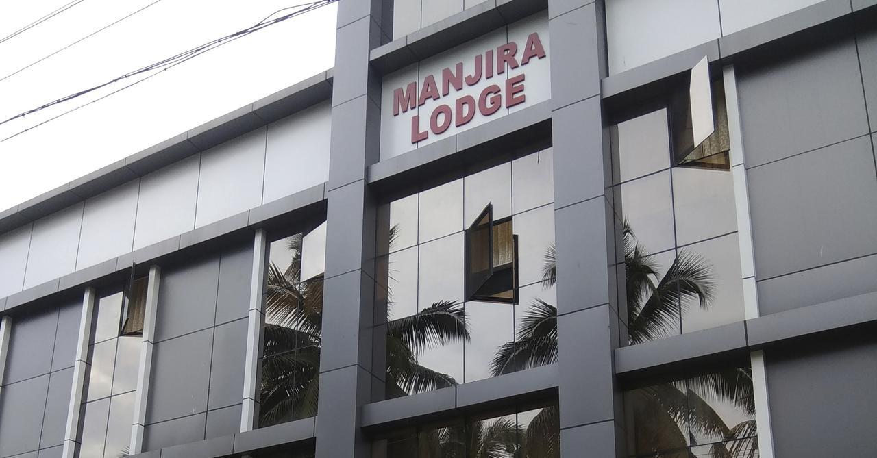 Manjira Lodge Guruvayur Bagian luar foto